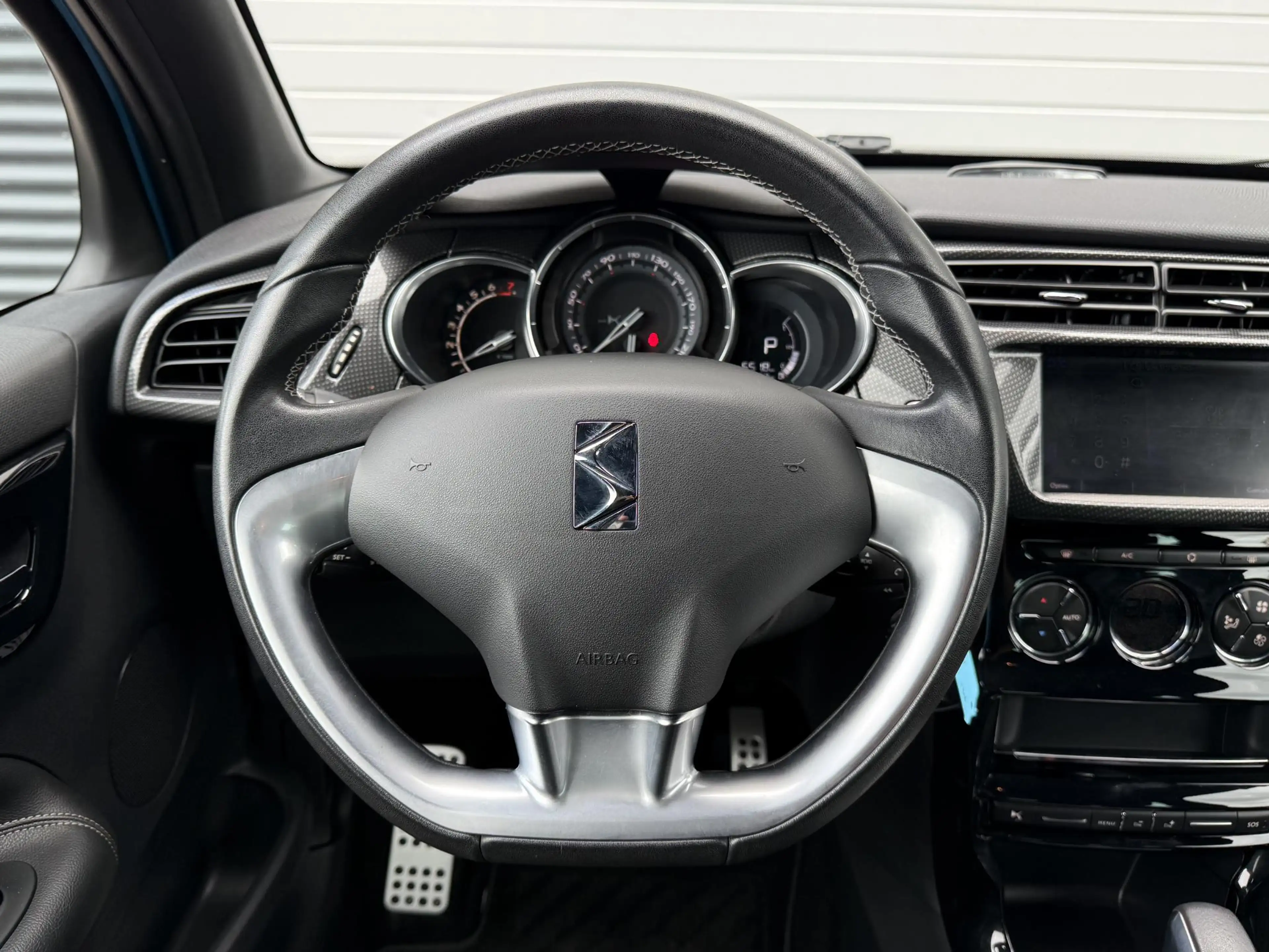 DS Automobiles DS 3 1.2 PureTech So Chic | 110PK | AUTOMAAT | Navigati — photo 10
