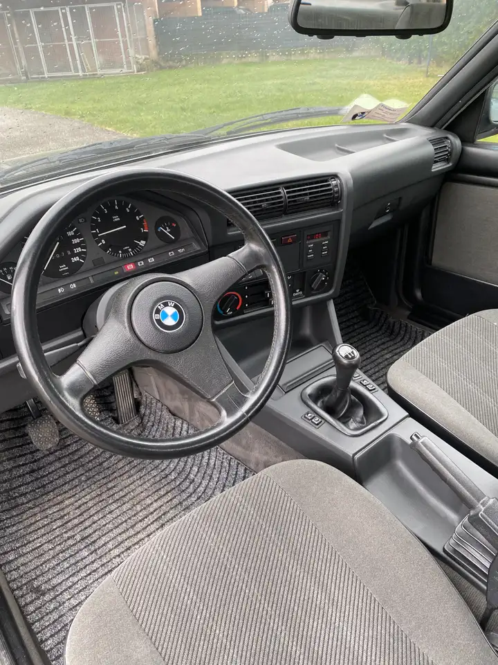 BMW 320i L c/abs, foto 10