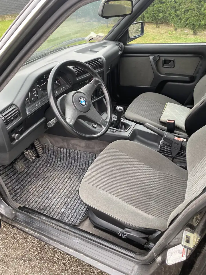 BMW 320i L c/abs, foto 2