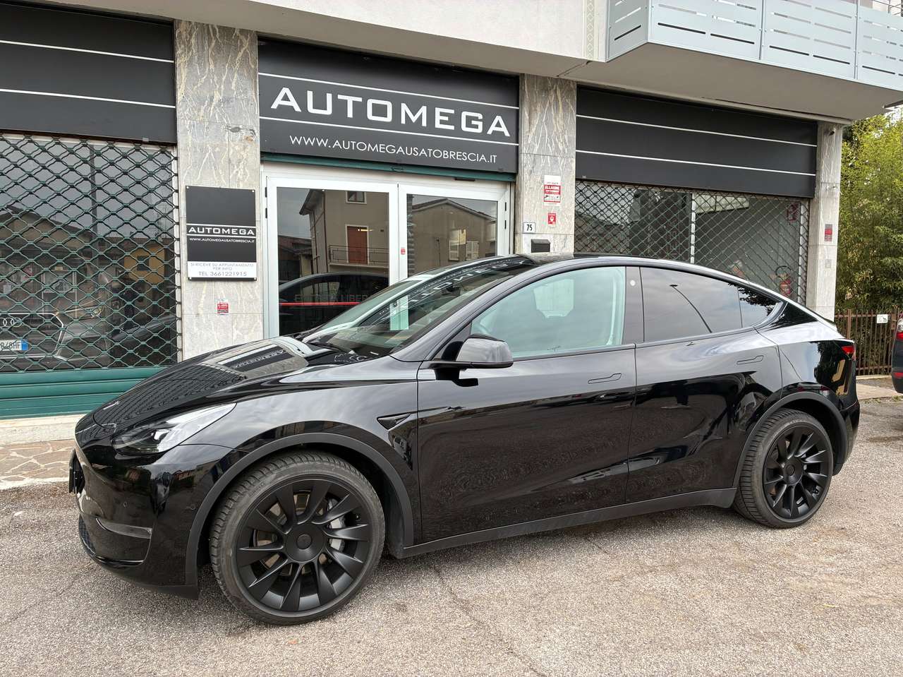 Tesla Model Y Long Range Dual Motor 4WD