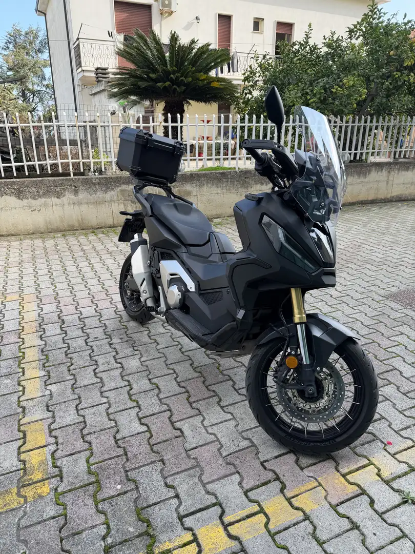 Honda X-ADV 750 Чёрный - 1
