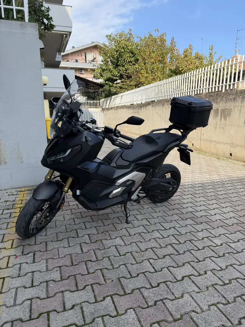 Honda X-ADV 750 Чёрный - 2
