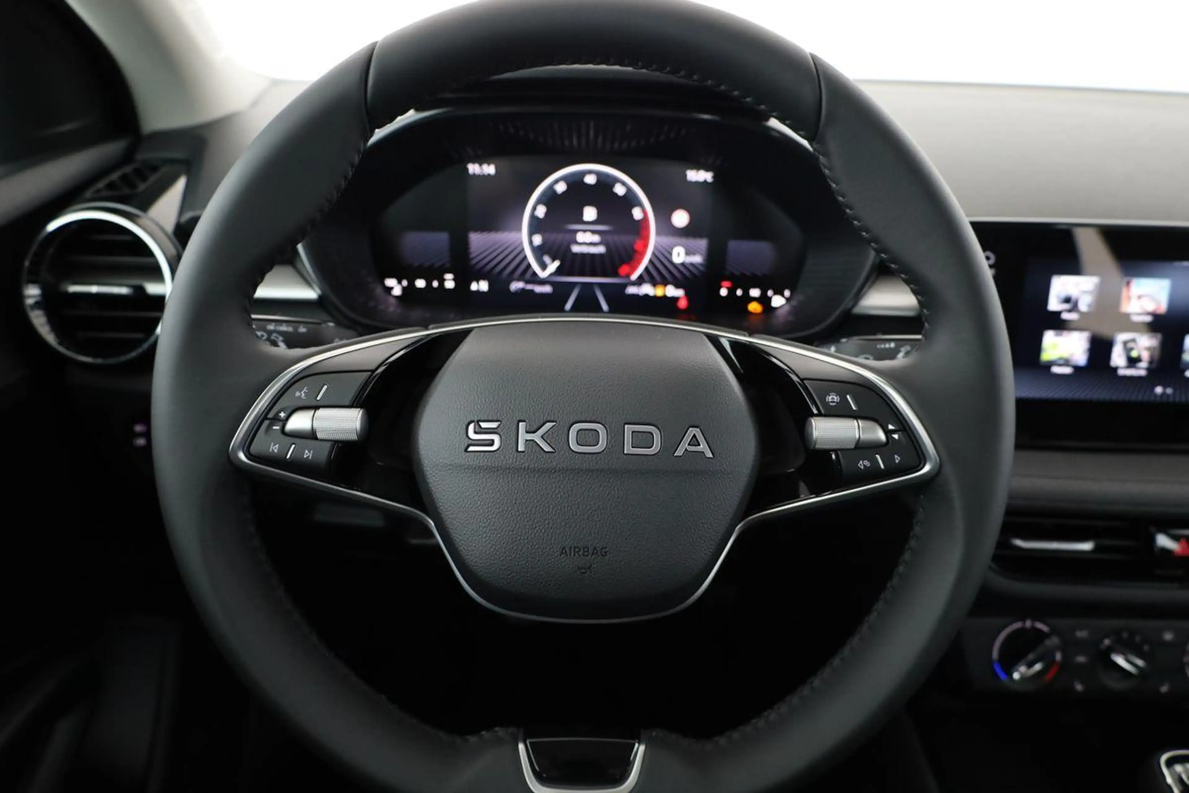 Skoda Fabia 1.0 TSI Selection, Park, SmartLink, 4 J.-Garantie — photo 7