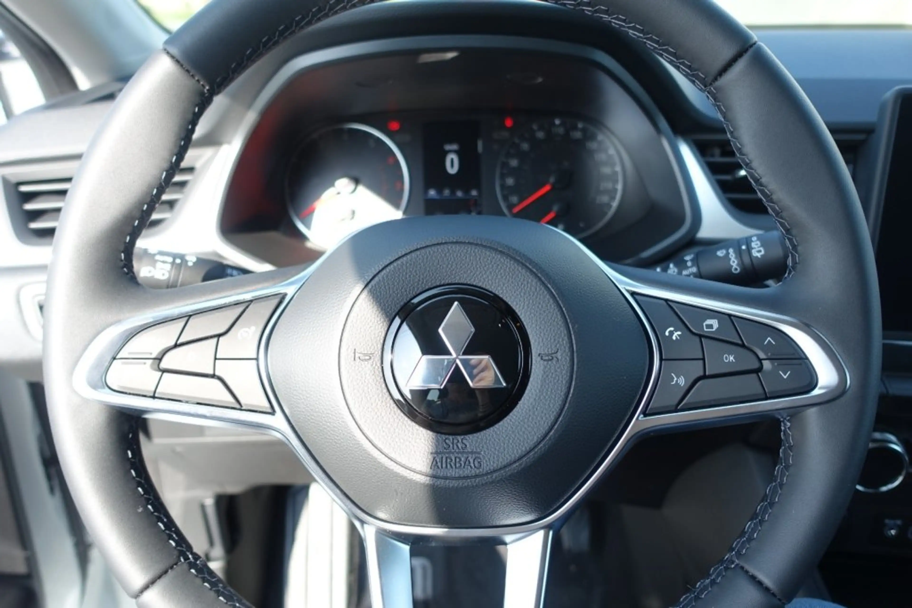 Mitsubishi ASX 1,0 Petrol Invite S Launch Edition 23 — photo 9