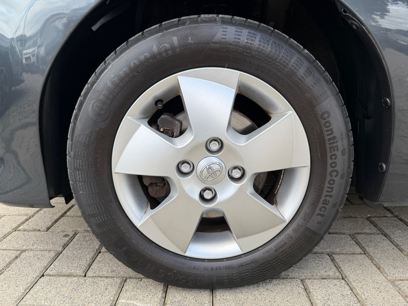 Toyota Aygo 1.0 VVT-i x-joy [ ecc,apple car,camera,cruise,lmv — photo 29