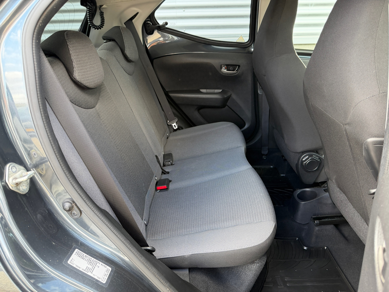 Toyota Aygo 1.0 VVT-i x-joy [ ecc,apple car,camera,cruise,lmv — photo 12