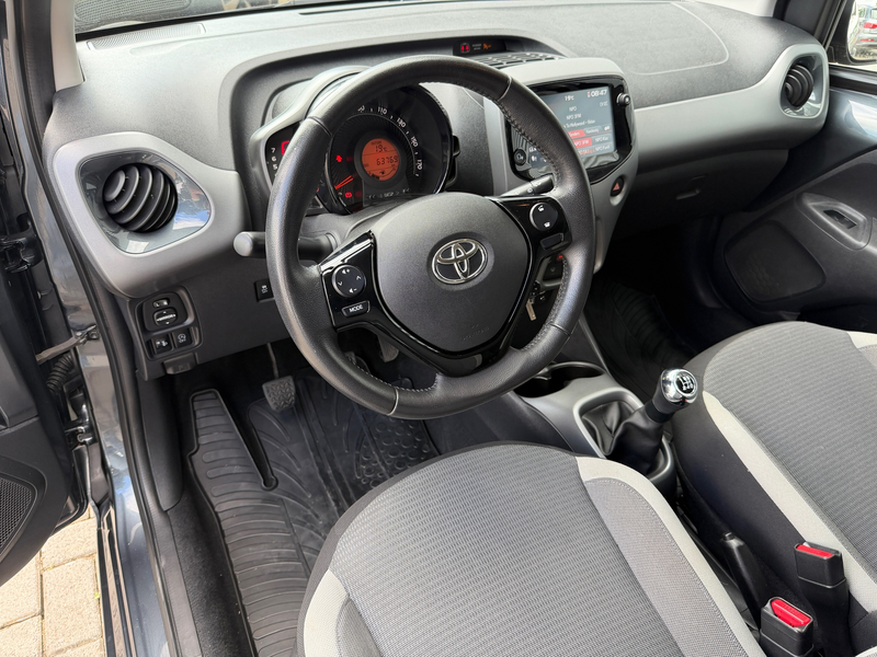 Toyota Aygo 1.0 VVT-i x-joy [ ecc,apple car,camera,cruise,lmv — photo 26