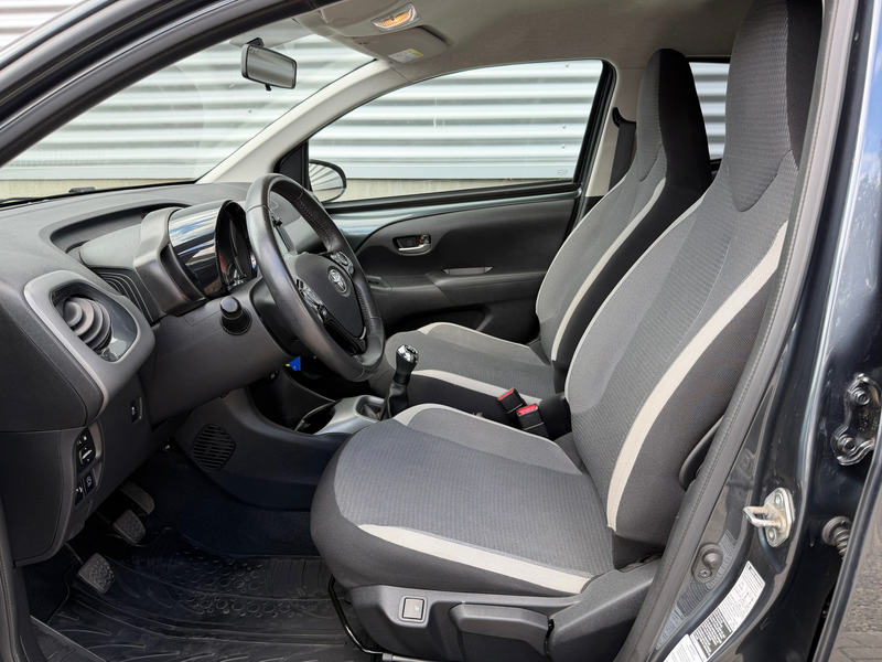Toyota Aygo 1.0 VVT-i x-joy [ ecc,apple car,camera,cruise,lmv — photo 7