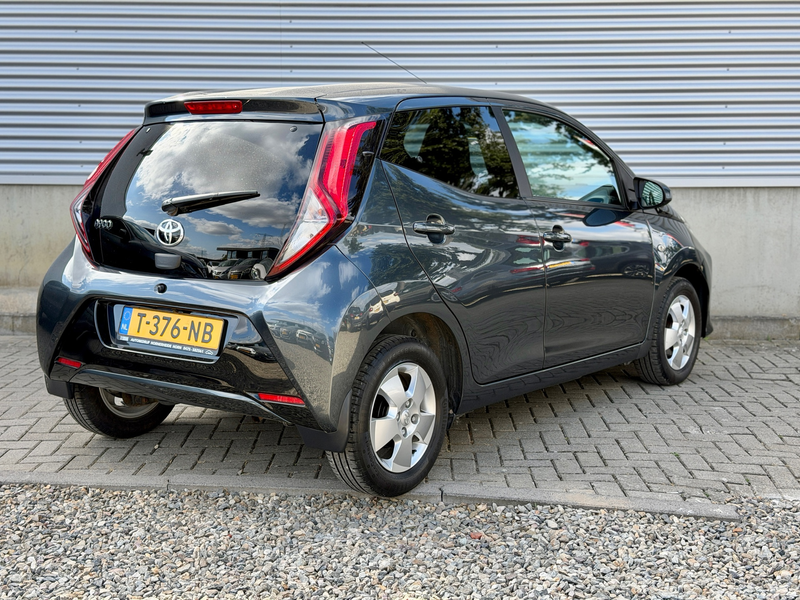 Toyota Aygo 1.0 VVT-i x-joy [ ecc,apple car,camera,cruise,lmv — photo 6