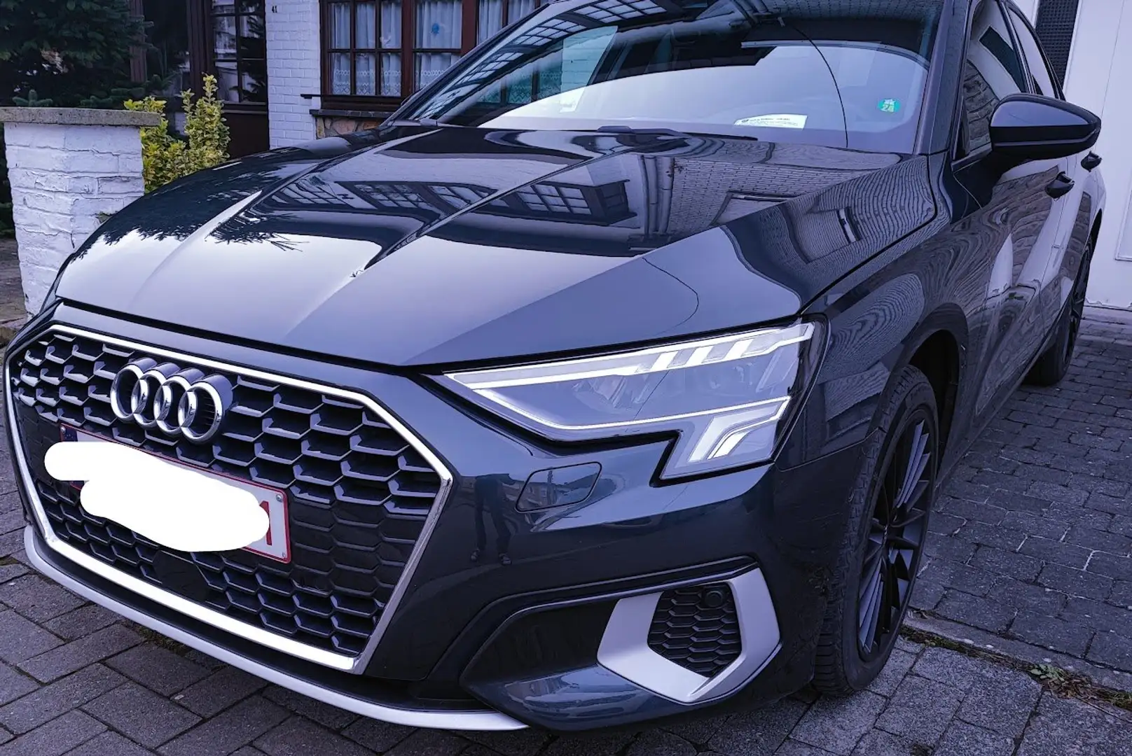 Audi A3 A3 Sportback 30 TFSI Advanced S tronic Grijs - 1