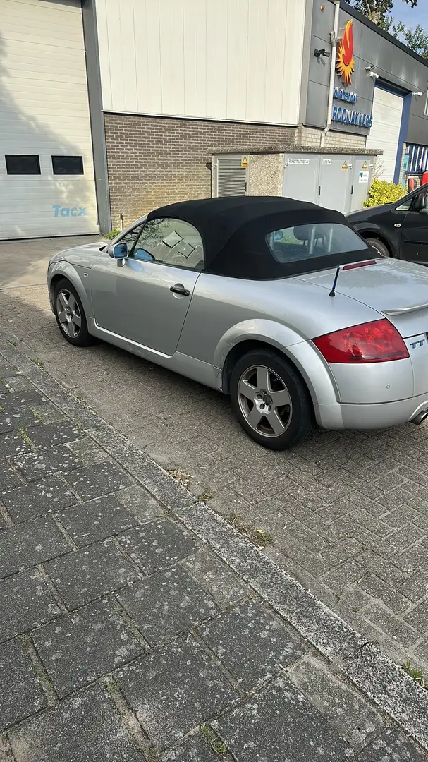 Audi TT Roadster 1.8 T - 1
