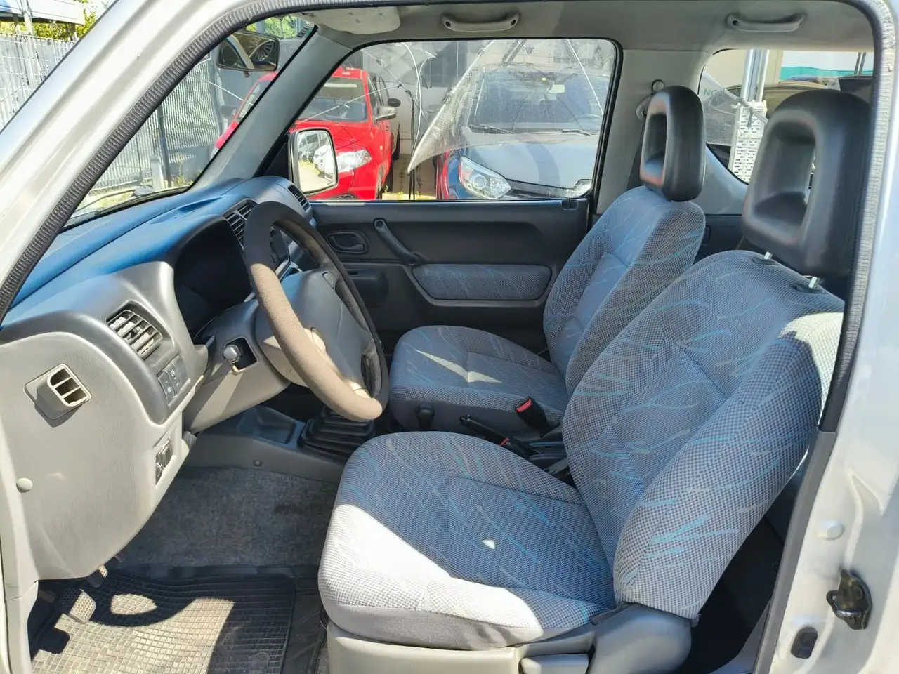 Suzuki Jimny 1.3i 16V cat 4WD JLX, foto 7