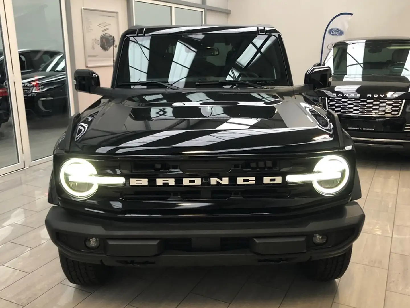 Ford Bronco OUTER BANKS 2.7 ECOBOOST LICHTE VRACHT / UIT STOCK Fekete - 2