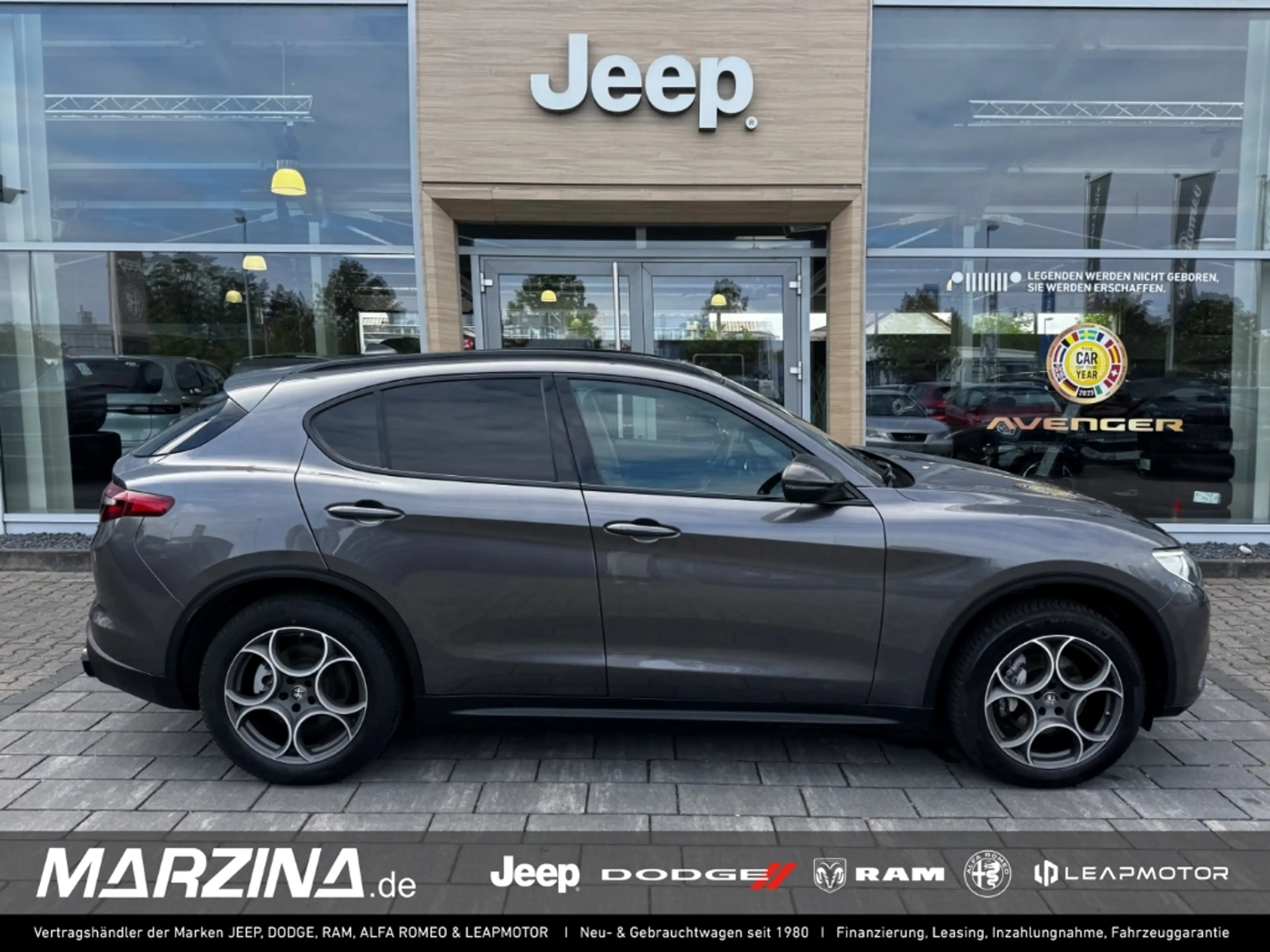 Alfa Romeo Stelvio Q4 Allrad Klima Navigation LenkradHZ SitzHZ Apple