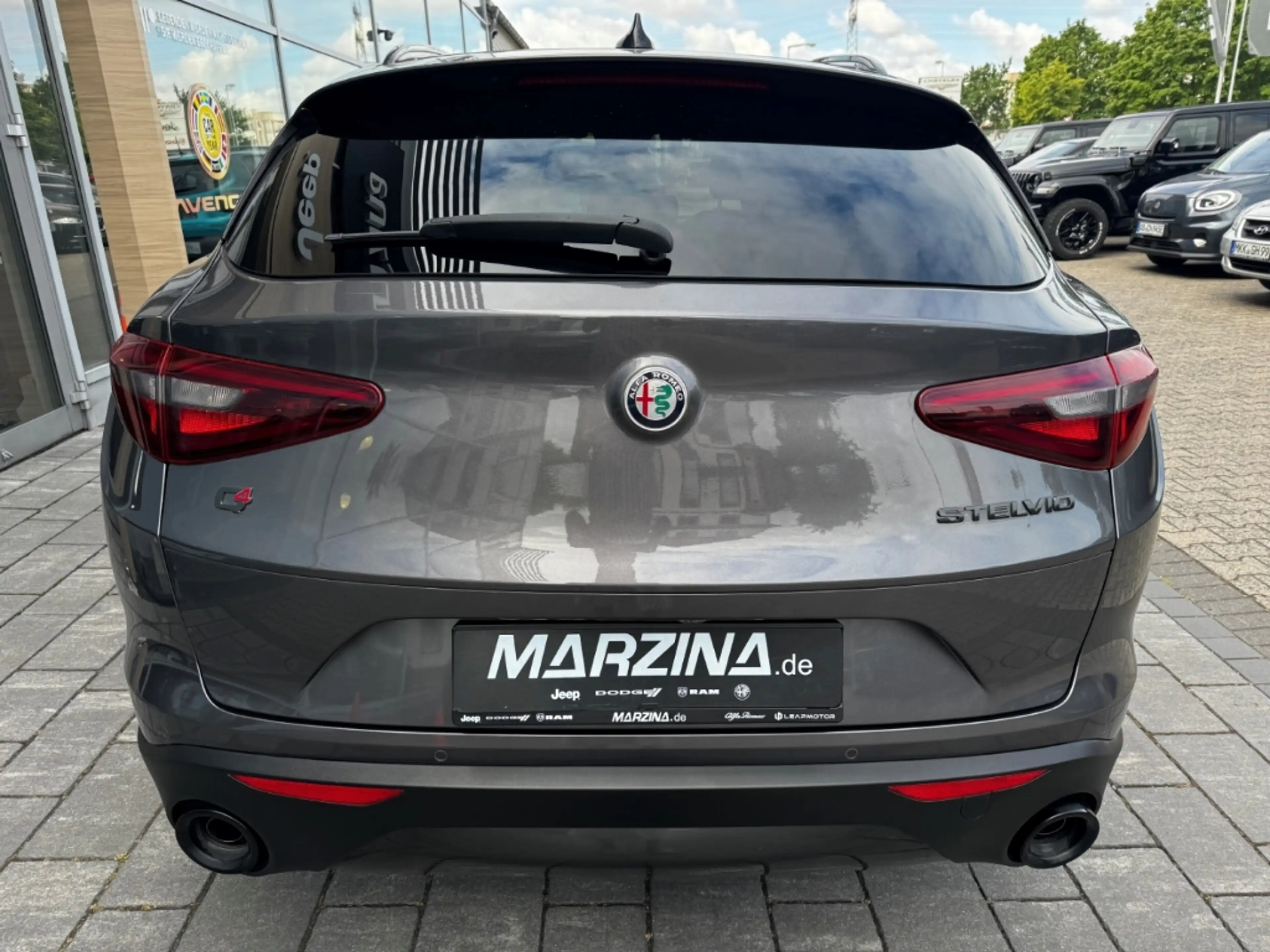 Alfa Romeo Stelvio Q4 Allrad Klima Navigation LenkradHZ SitzHZ Apple — photo 6
