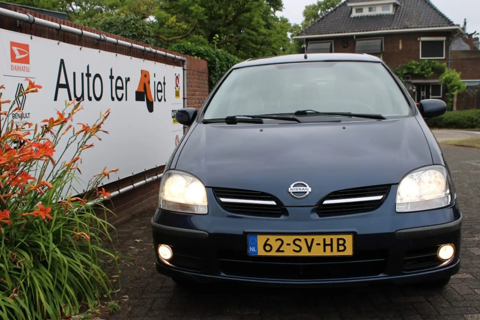 Nissan Almera Tino 1.8i 16V Acenta van 1e eigenaar ! Bleu - 2