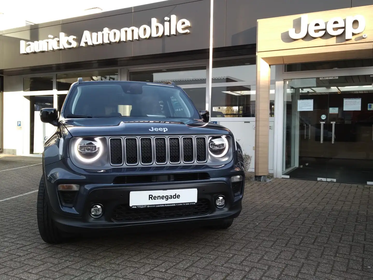 Jeep Renegade Limited S-Edition MY23 1.5l MHEV 48V DCT FWD Navi Blau - 1