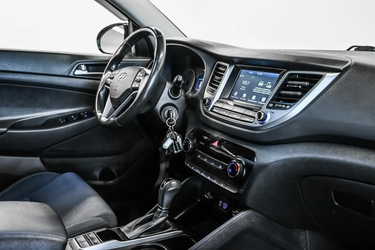 Hyundai TUCSON снимка Hyundai TUCSON