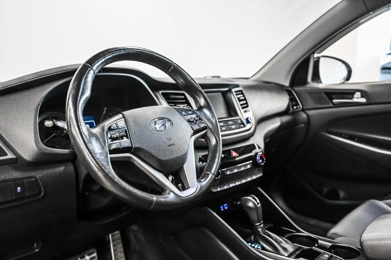Hyundai TUCSON снимка Hyundai TUCSON