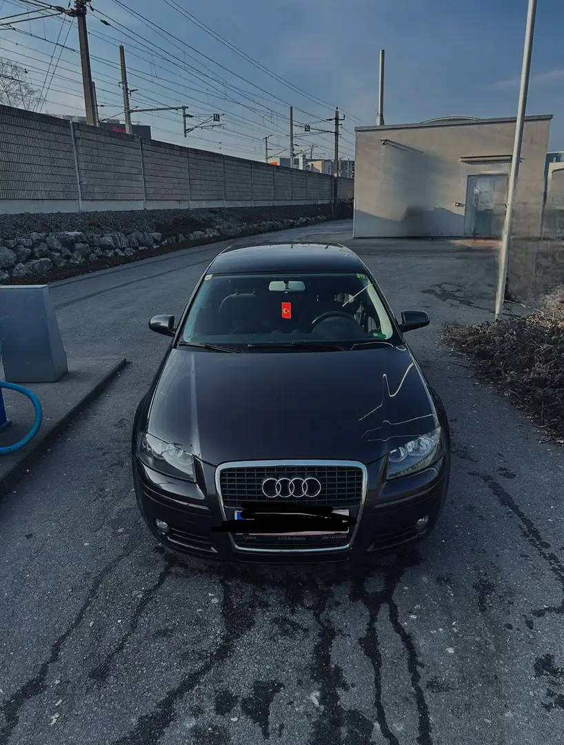 Audi A3 1.9 TDI e Attraction Gri - 1