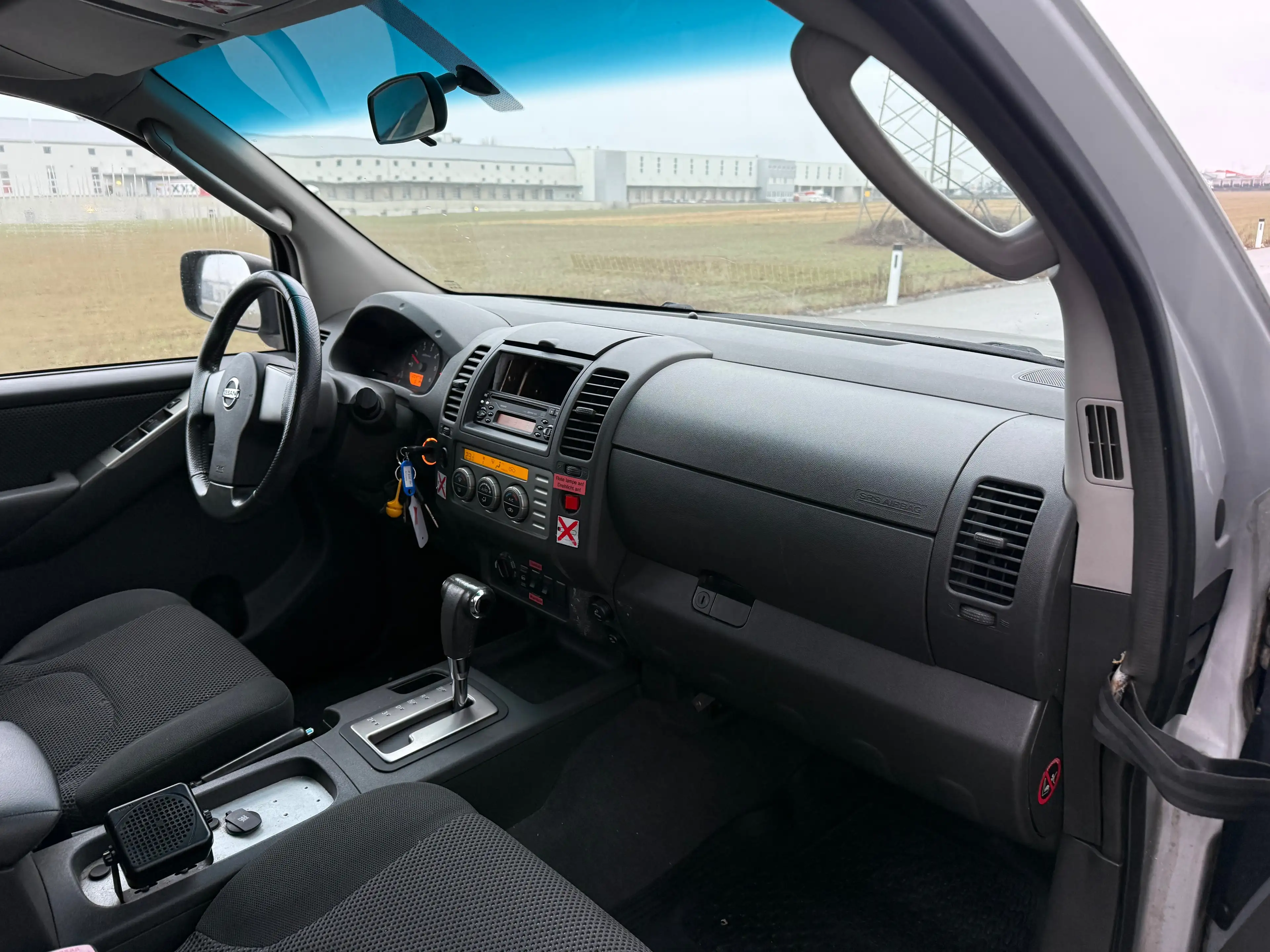Nissan Navara Double Cab SE 2,5 4x4 Aut. ID:7 — photo 8