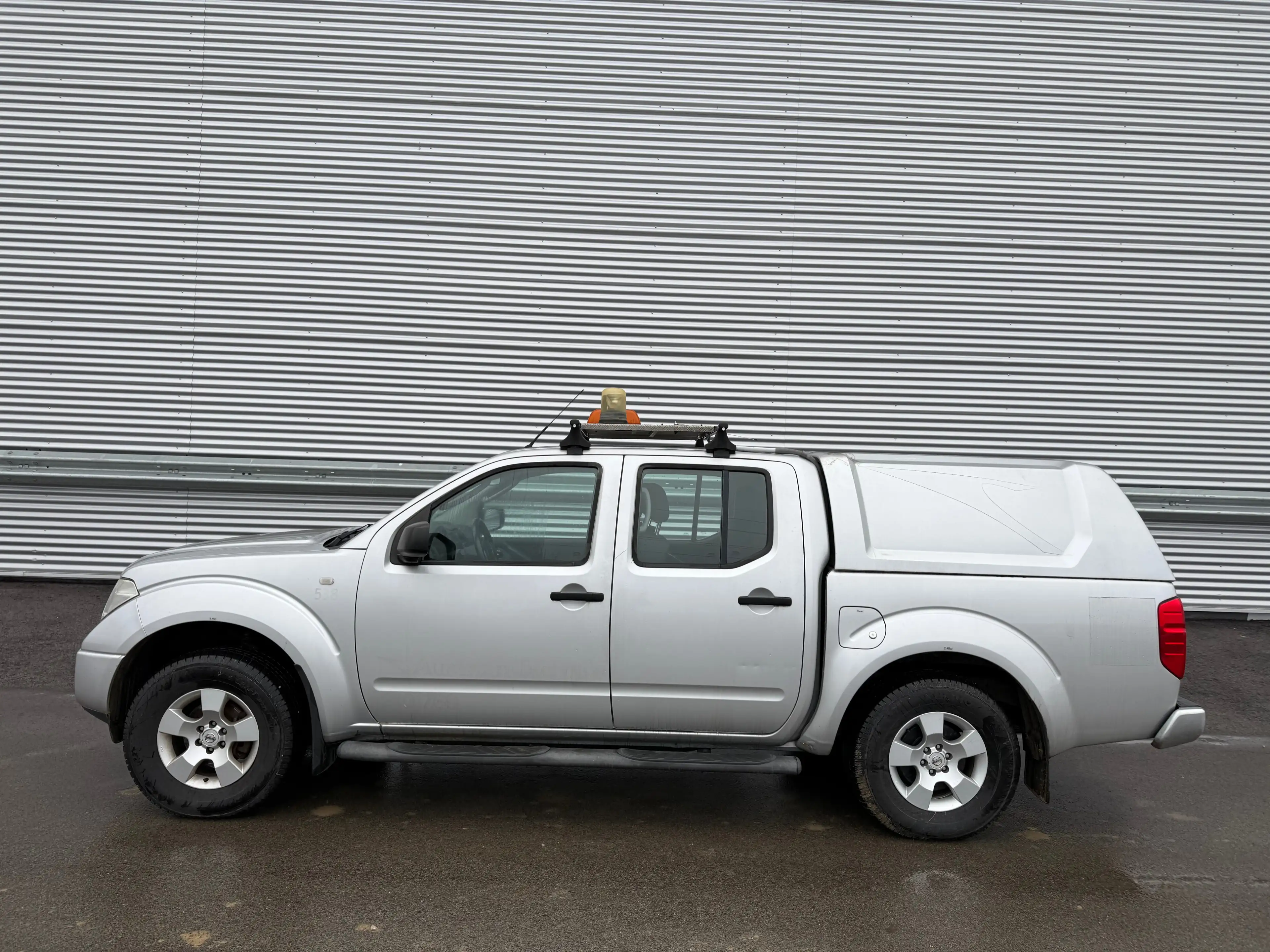 Nissan Navara Double Cab SE 2,5 4x4 Aut. ID:7 — photo 4