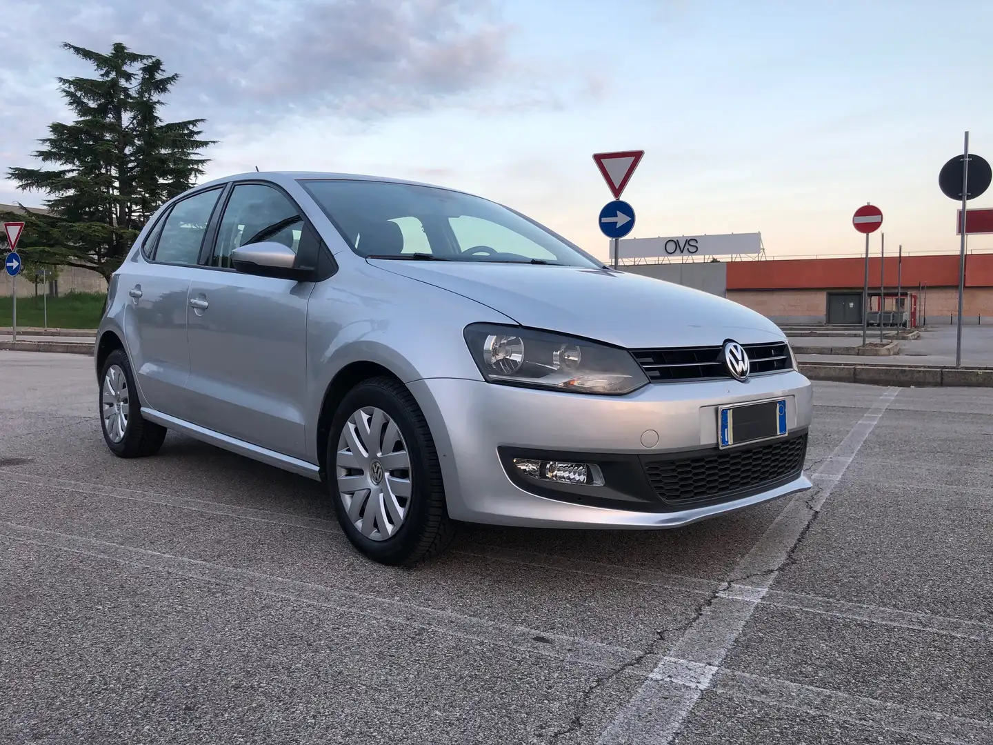 Volkswagen Polo 5p 1.2 tdi Comfortline Argento - 1