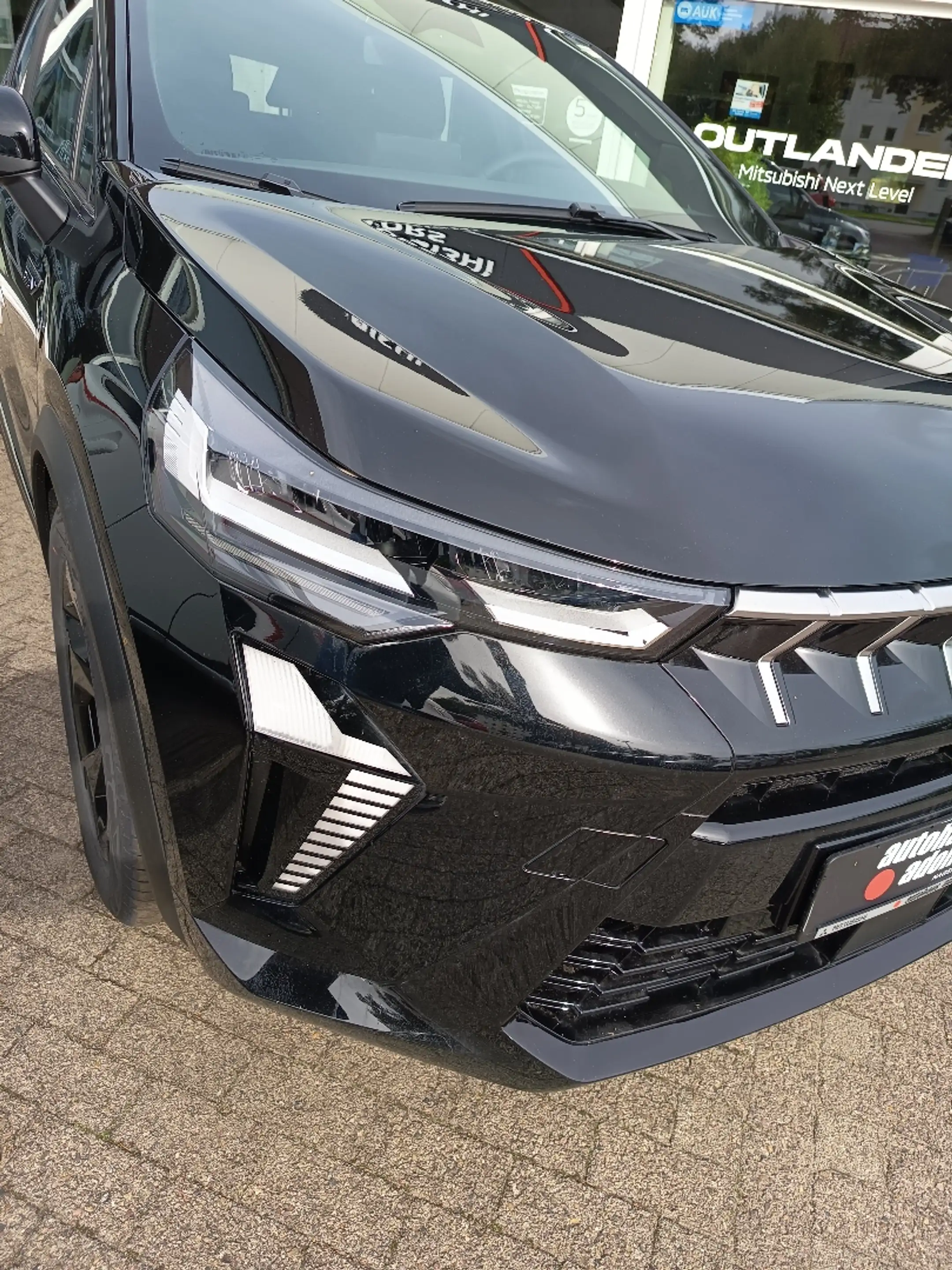 Mitsubishi ASX 1.8 Hybrid Black — photo 8