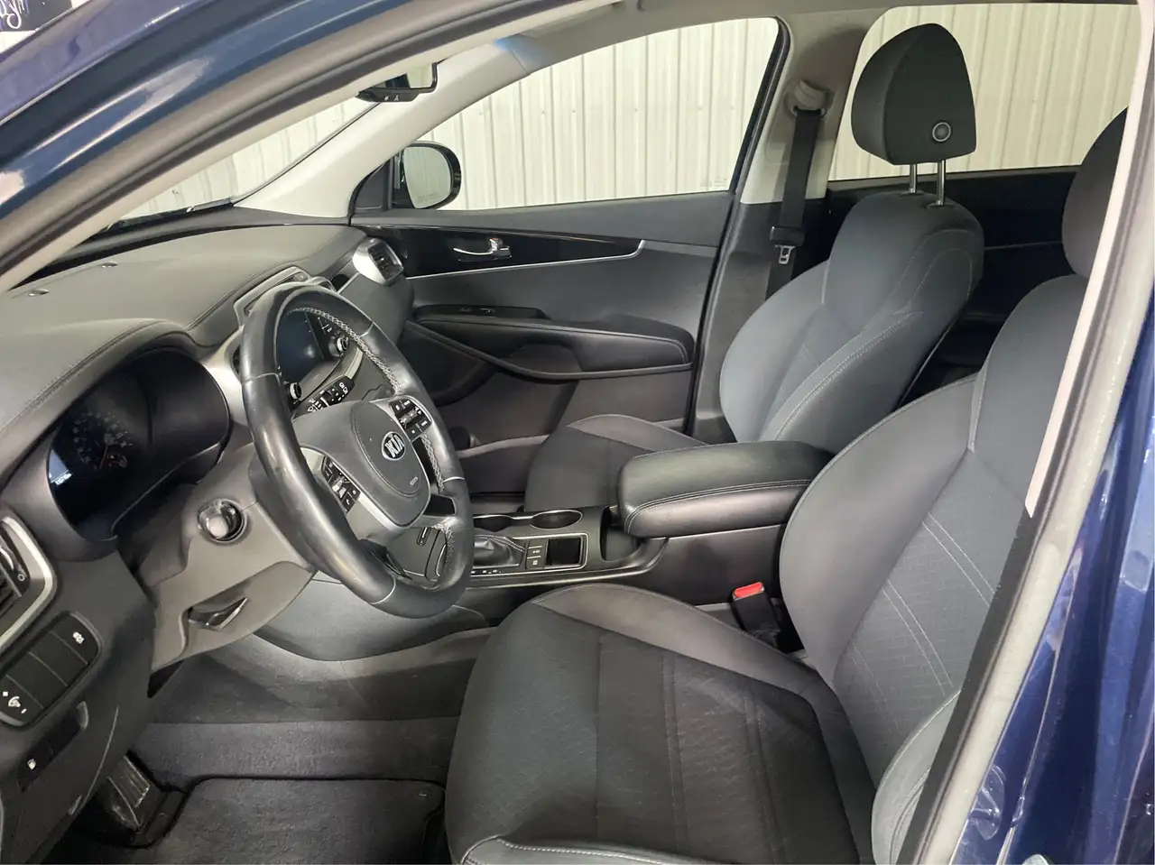 Kia Sorento снимка Kia Sorento