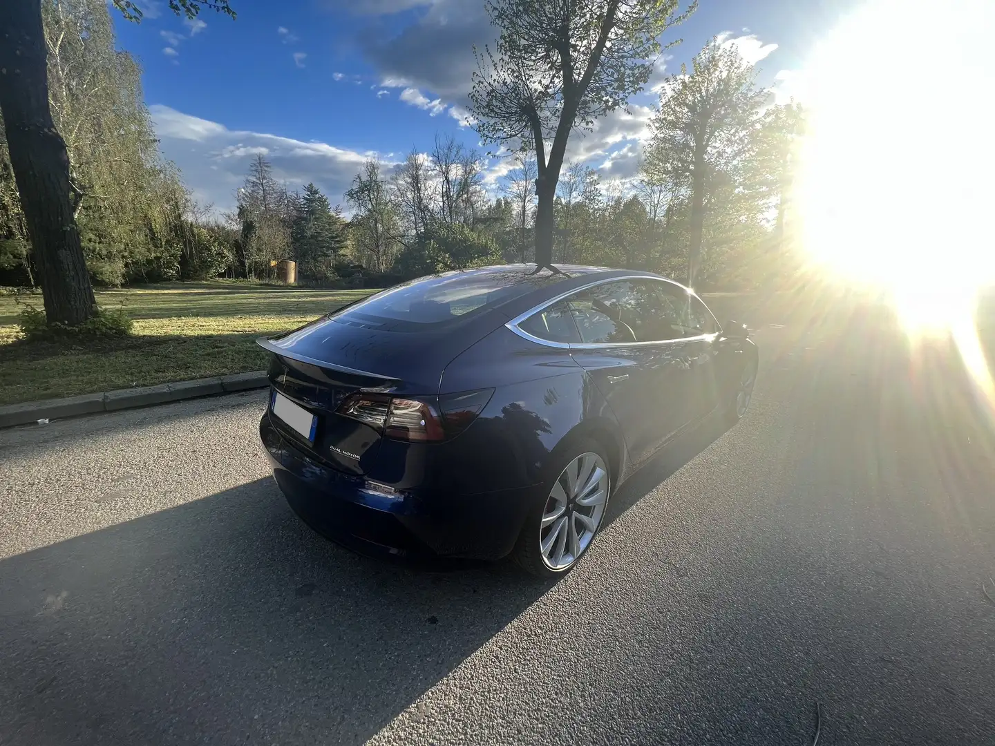 Tesla Model 3 Dual Motor Performance 20” self driving - 2