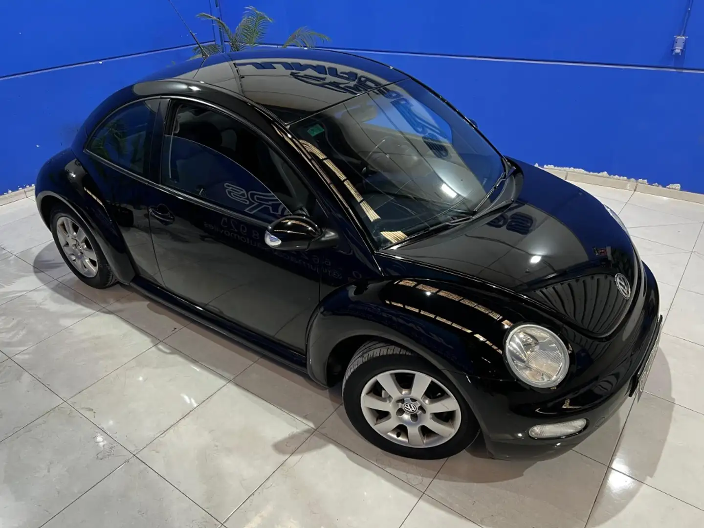 Volkswagen Beetle 1.9TDI Negro - 2