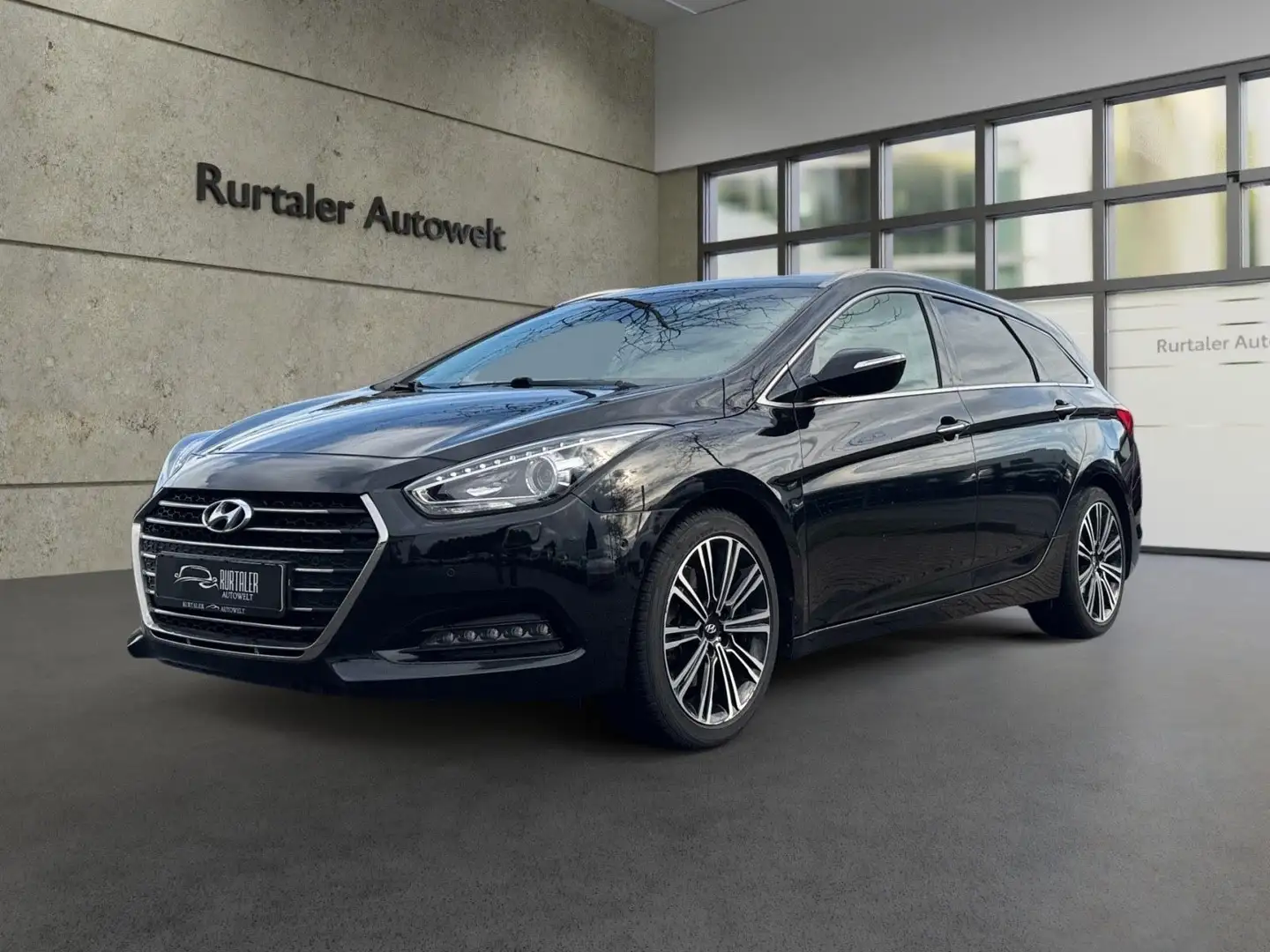Hyundai i40 cw blue Premium *NAVI*RFK*SHZ*SB*LEDER*TEMP* Noir - 1
