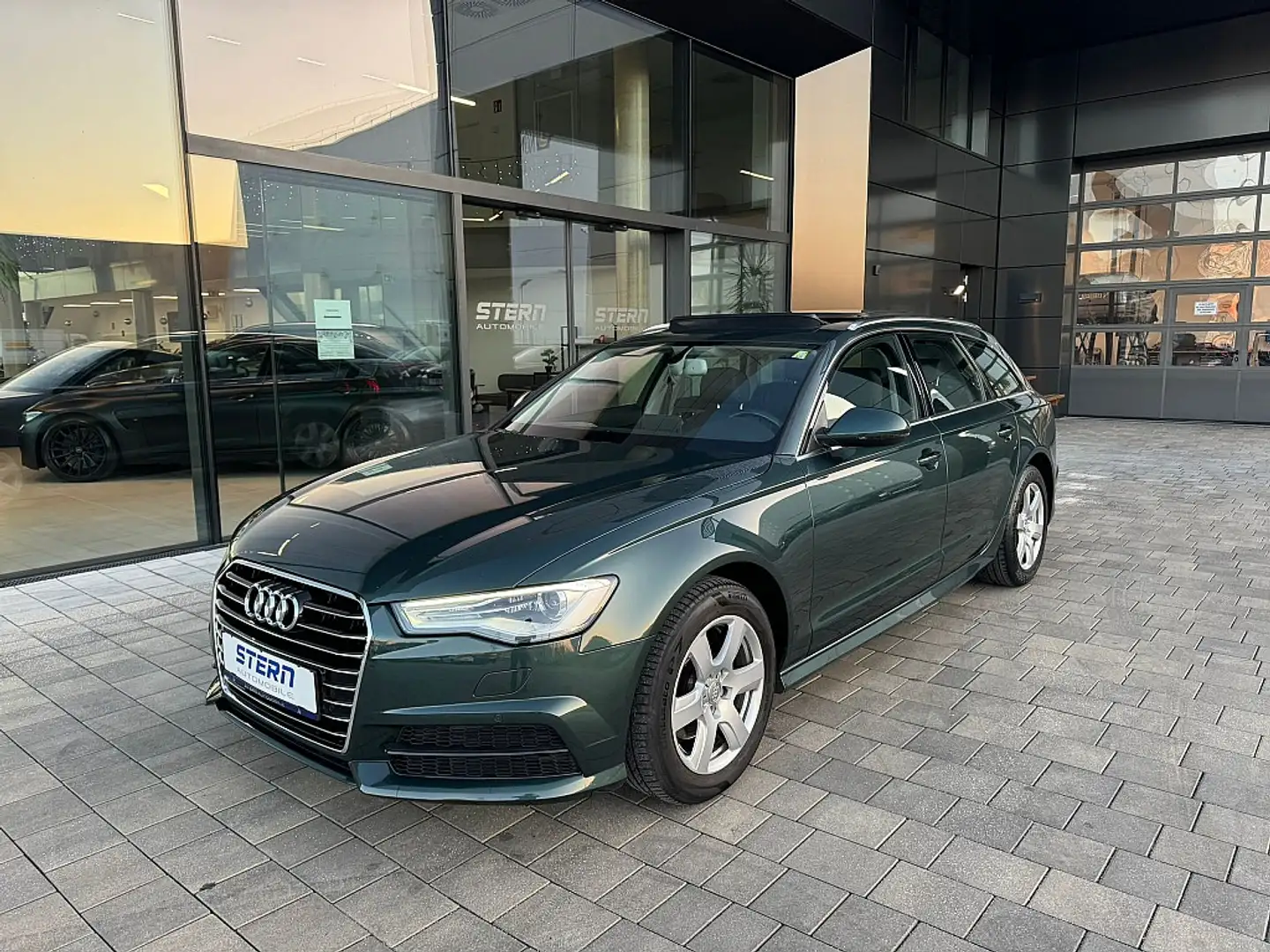 Audi A6 Avant 2,0 TDI ultra S-tronic Grün - 1