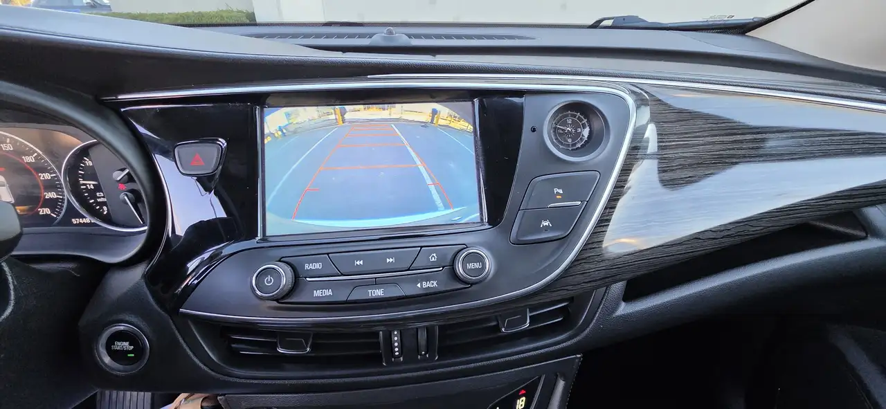 Buick Envision снимка Buick Envision
