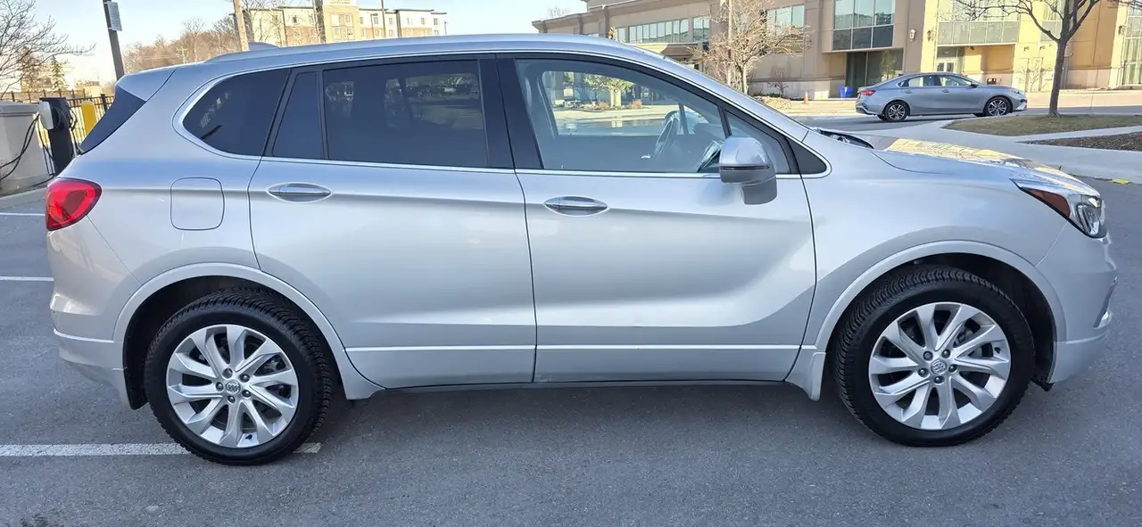 Buick Envision снимка Buick Envision