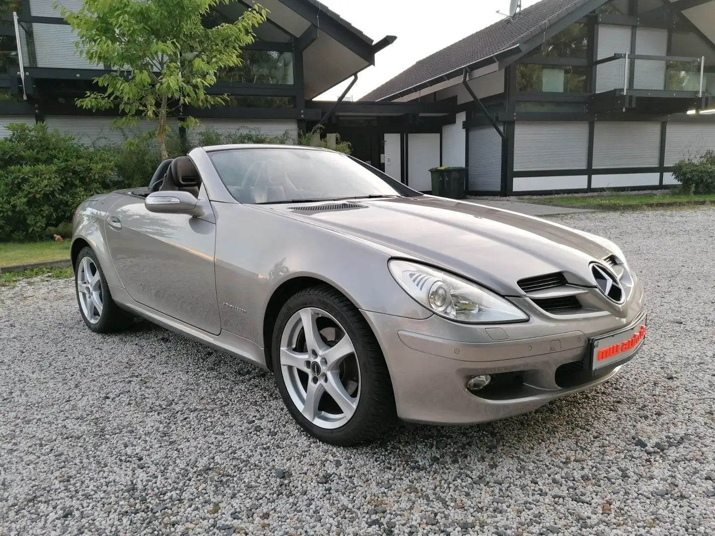 Mercedes-Benz SLK 200 Aut.  Xenon,Leder braun,PDC,Airscarf - 1