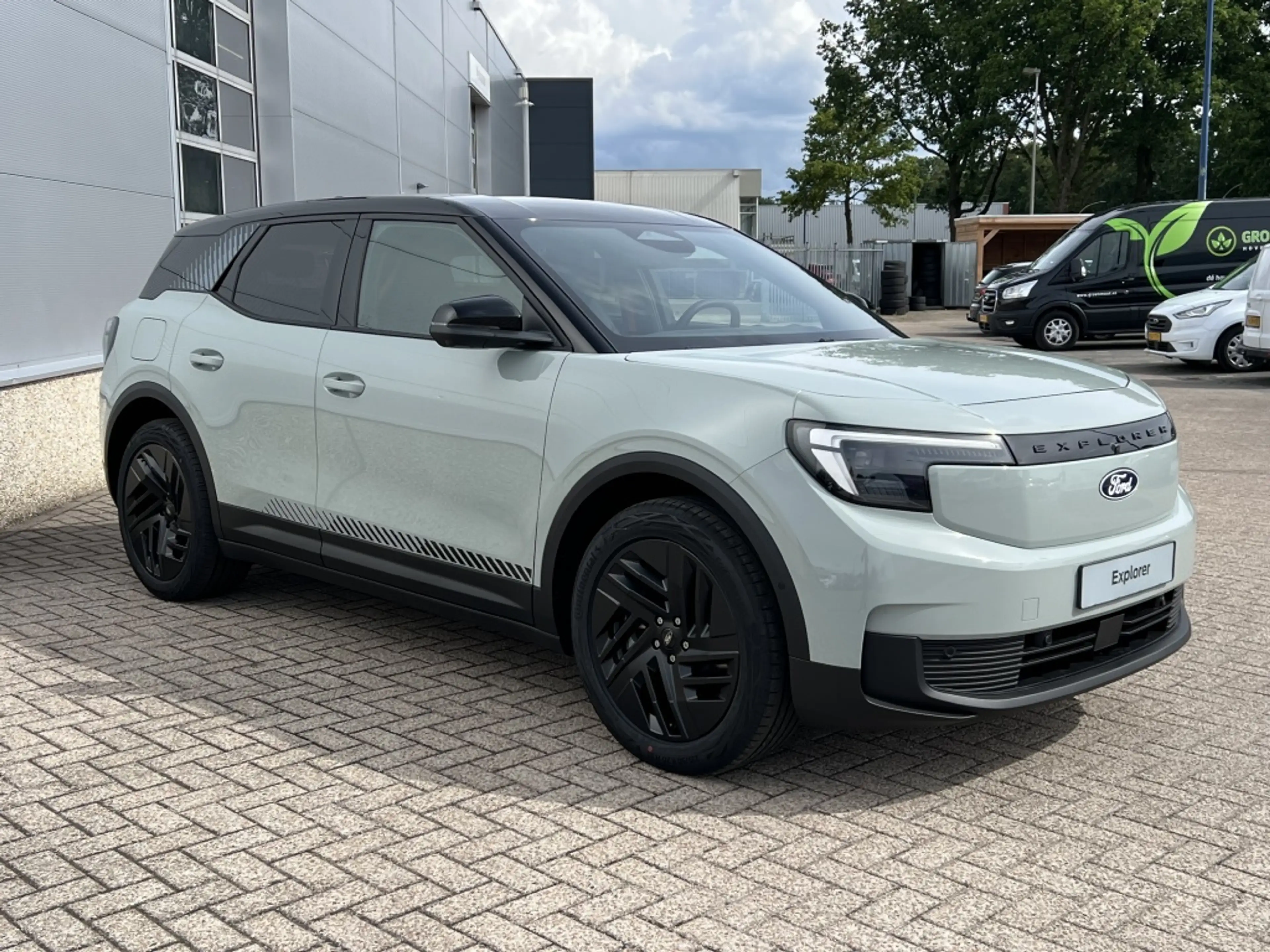 Ford Explorer Collection Extented Range RWD 79kwh *te bestellen* — photo 2