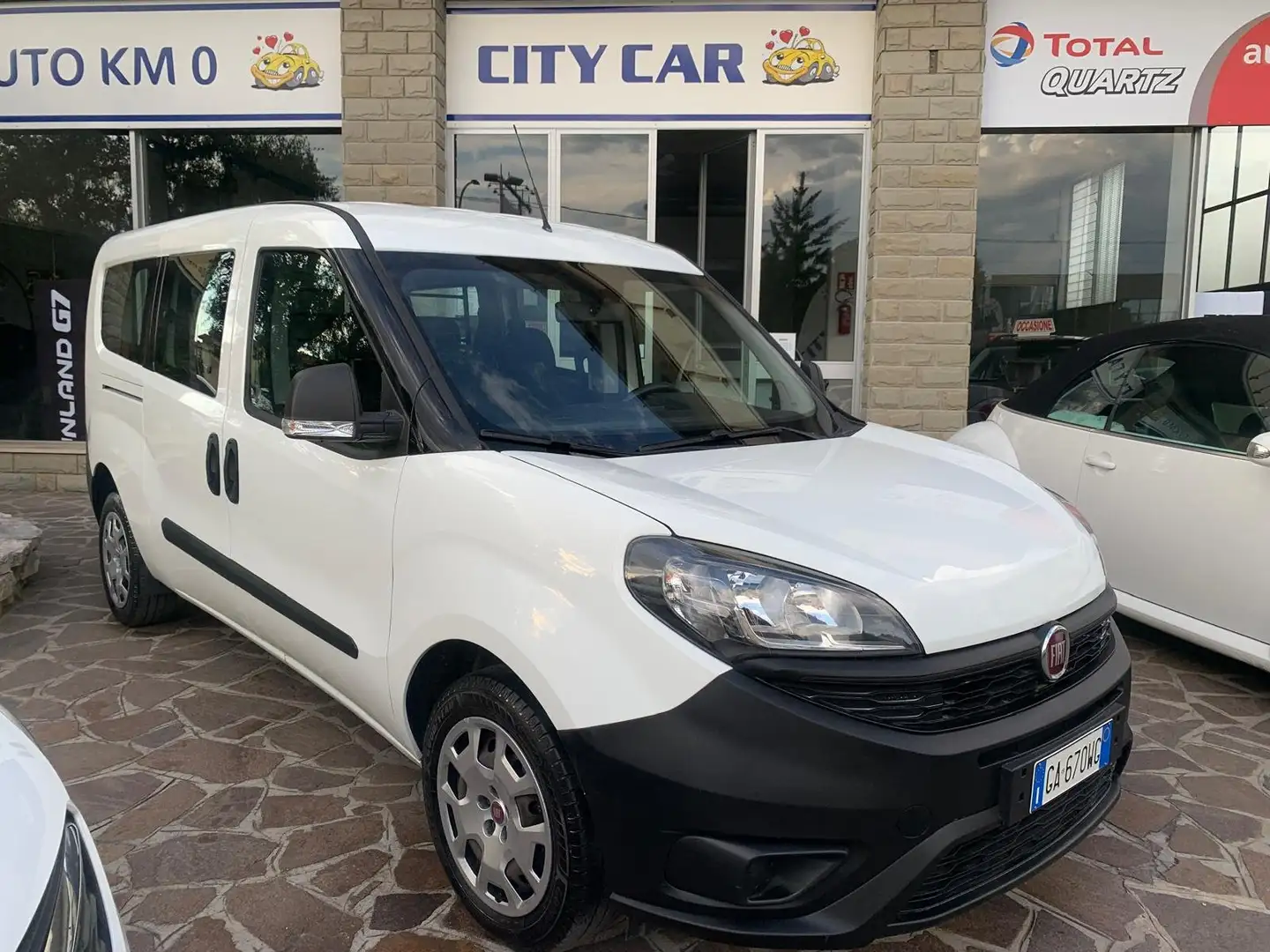Fiat Doblo CARGO MAXI 1.3 Mjet Wit - 1