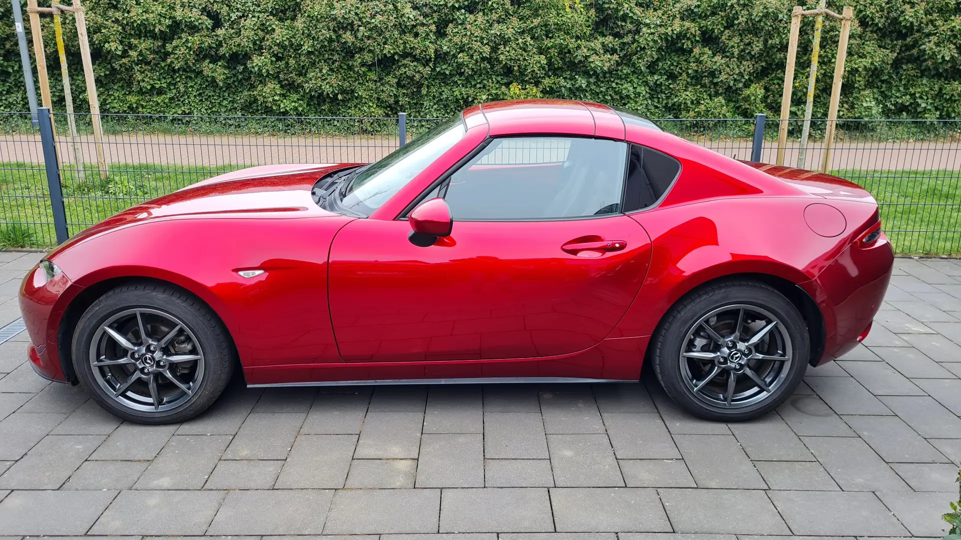 Mazda MX-5 MX-5 RF SKYACTIV-G 131 Sports-Line Červená - 2