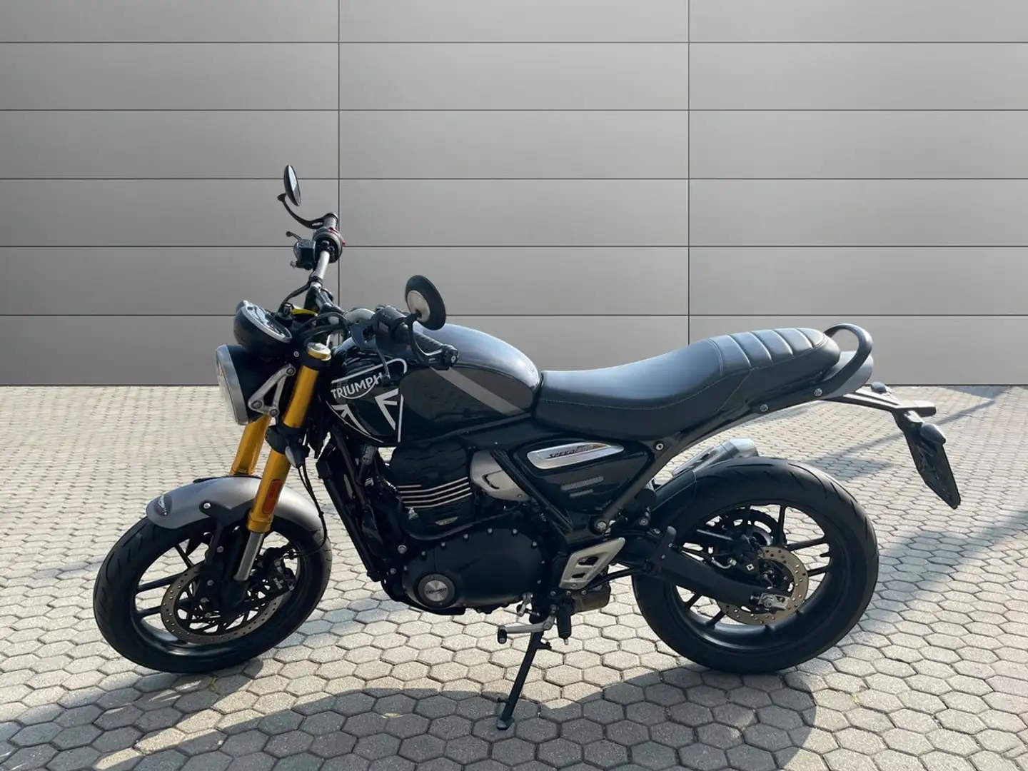 Triumph 400 Abs Nero - 1