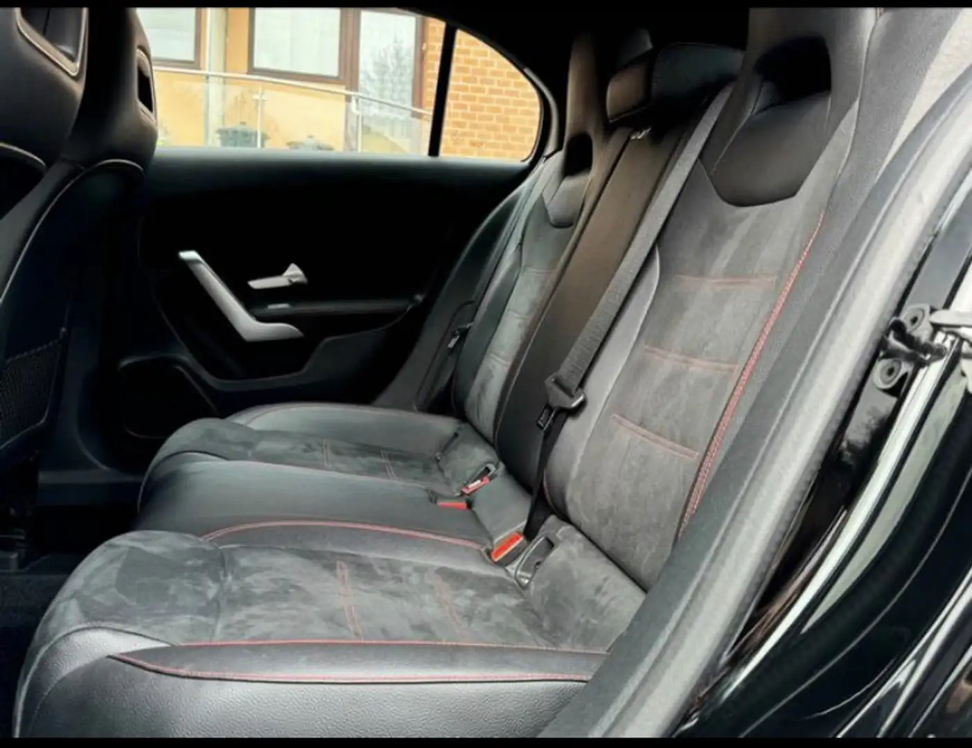 Mercedes-Benz A 160 Business Solution AMG (EU6d-TEMP) - 2