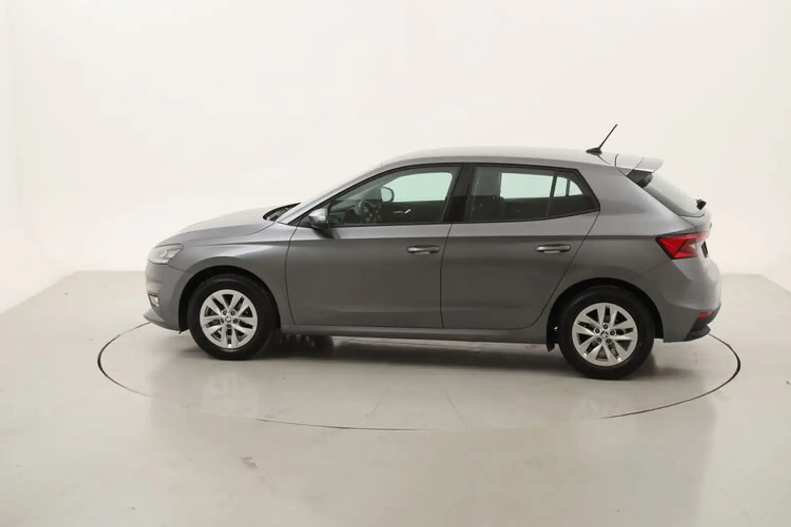 Skoda Fabia Ambition 1.0 Benzina 95CV Grigio - 2