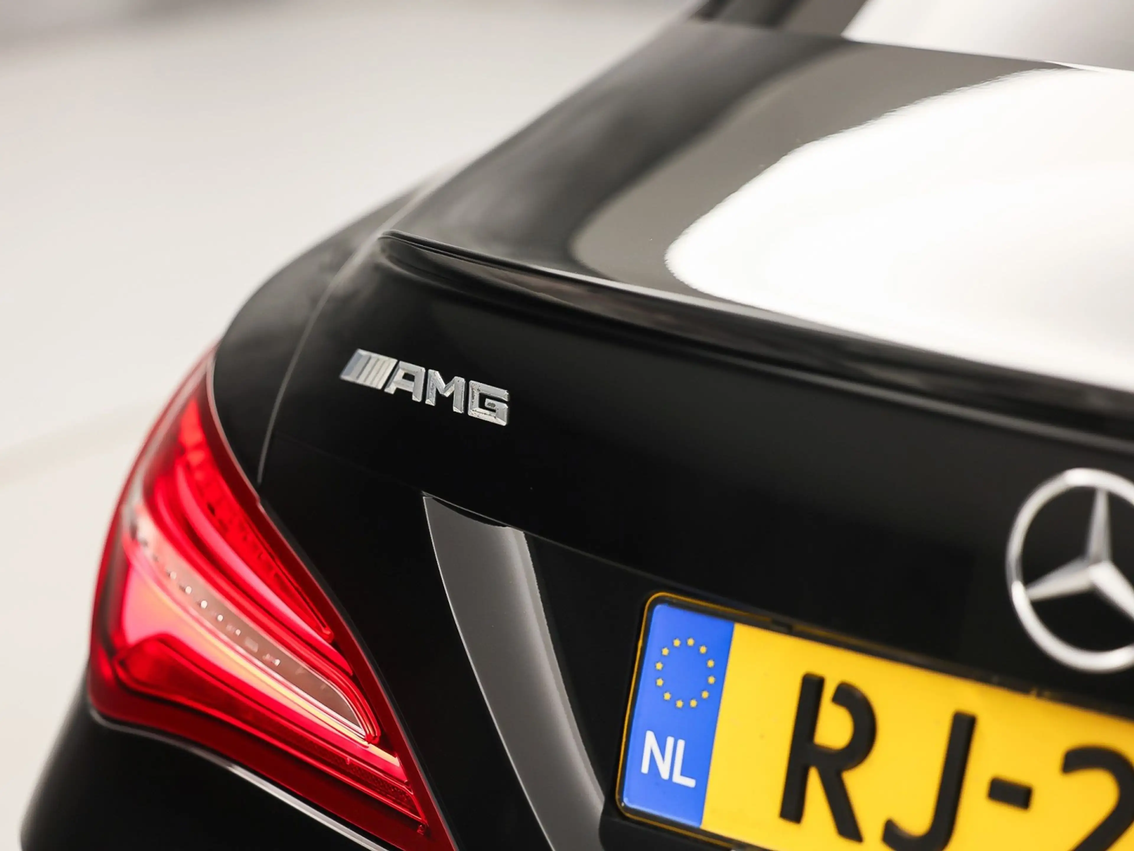 Mercedes-Benz CLA 180 AMG Sport Automaat (PANORAMADAK, GROOT NAVI, BRUIN — photo 28