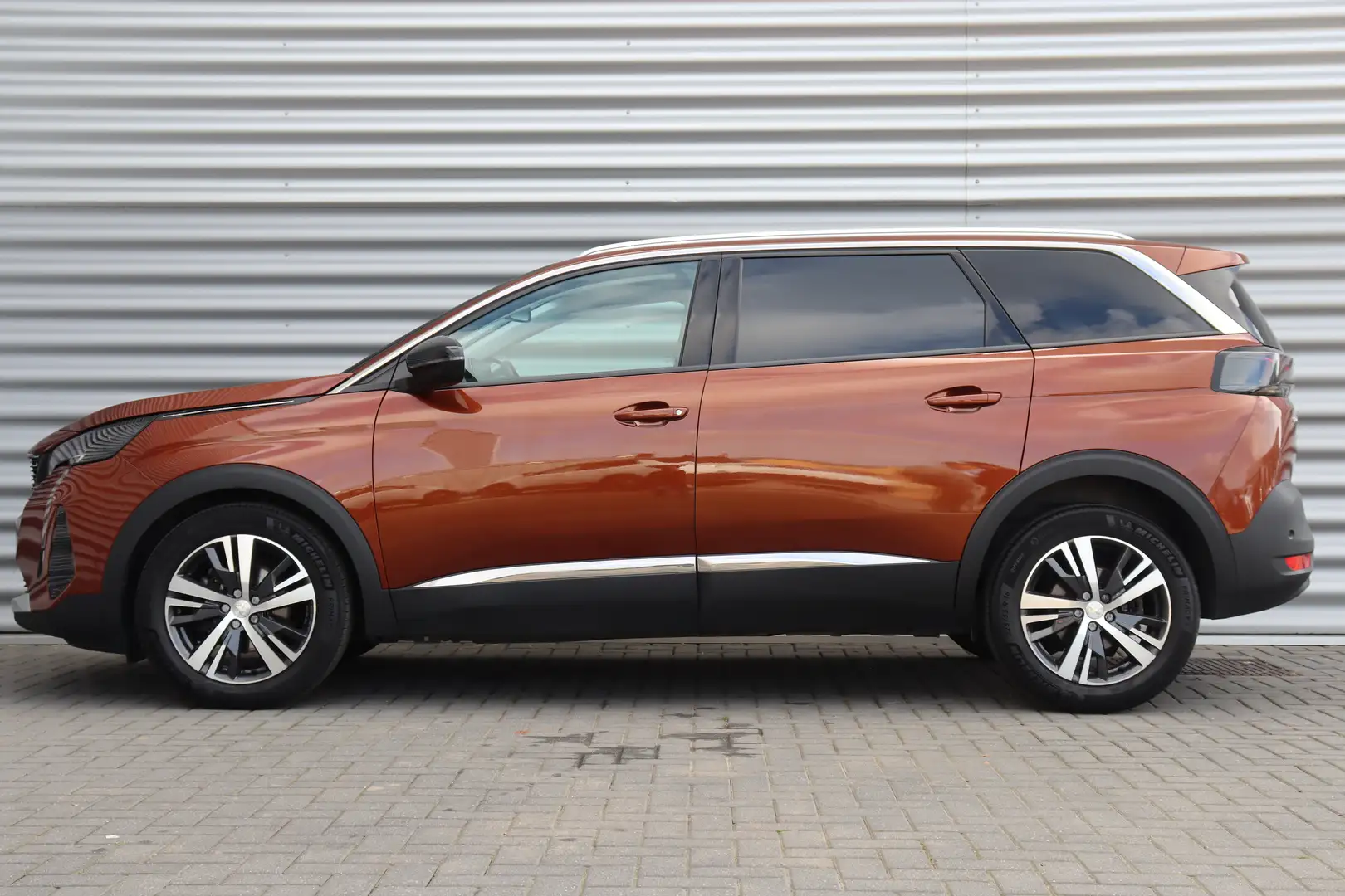 Peugeot 5008 1.2 PURETECH 130PK 7-ZITS ALLURE PACK AUTOMAAT / N Brun - 2