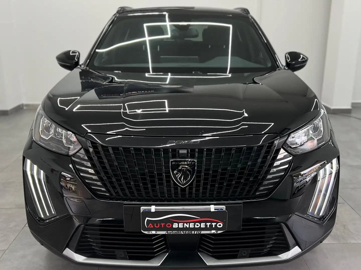Peugeot 2008 2008 II 2023 1.2 puretech Allure s Noir - 2