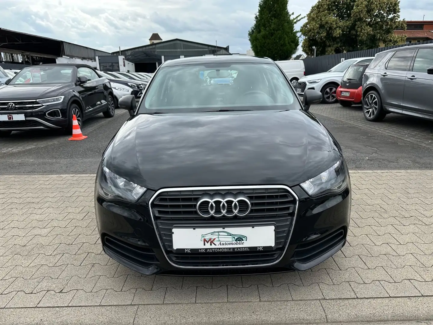 Audi A1 Sportback 1.2 TSI attraction Klima/ LM-Felgen Zwart - 2