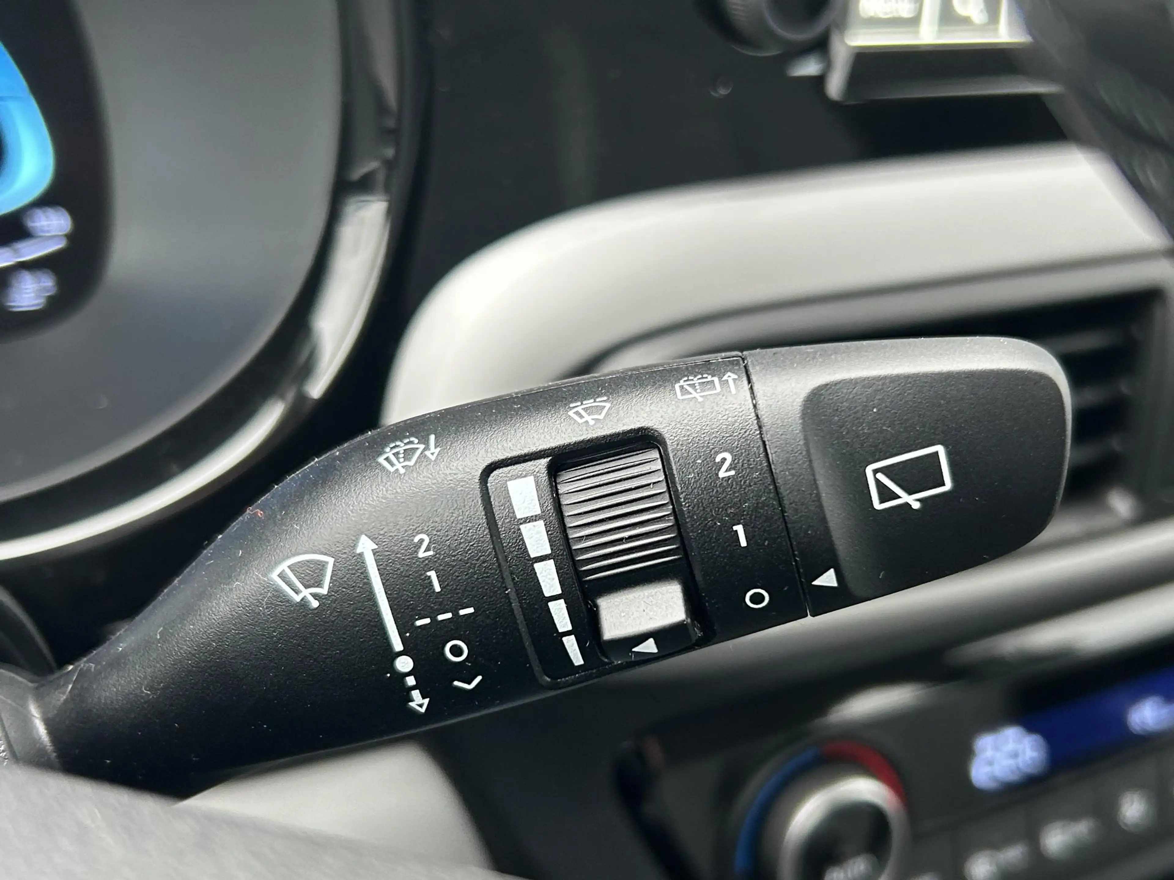 Hyundai i10 1.0 Premium / Navigatie / Cruise Control / — photo 23