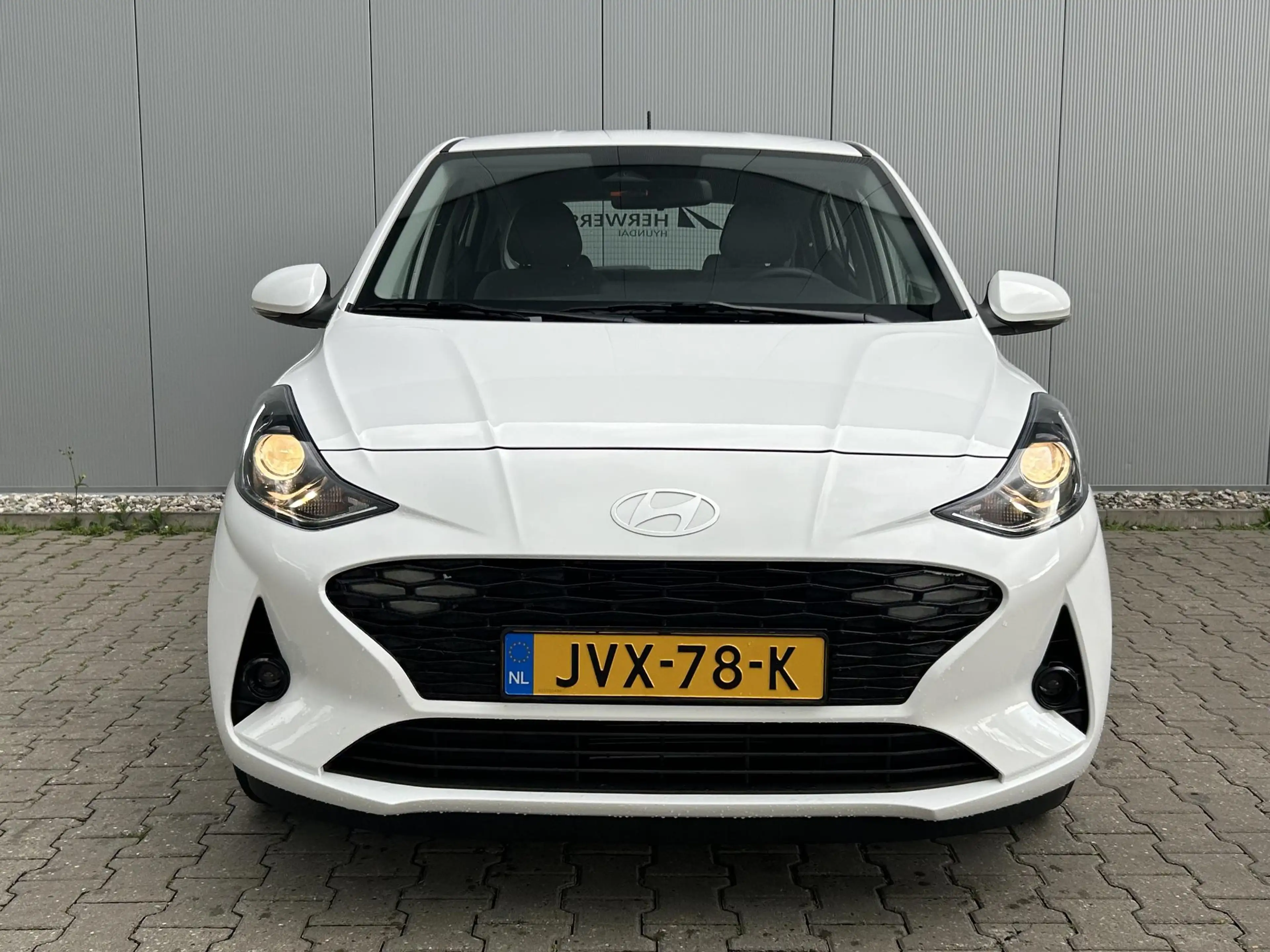 Hyundai i10 1.0 Premium / Navigatie / Cruise Control / — photo 28