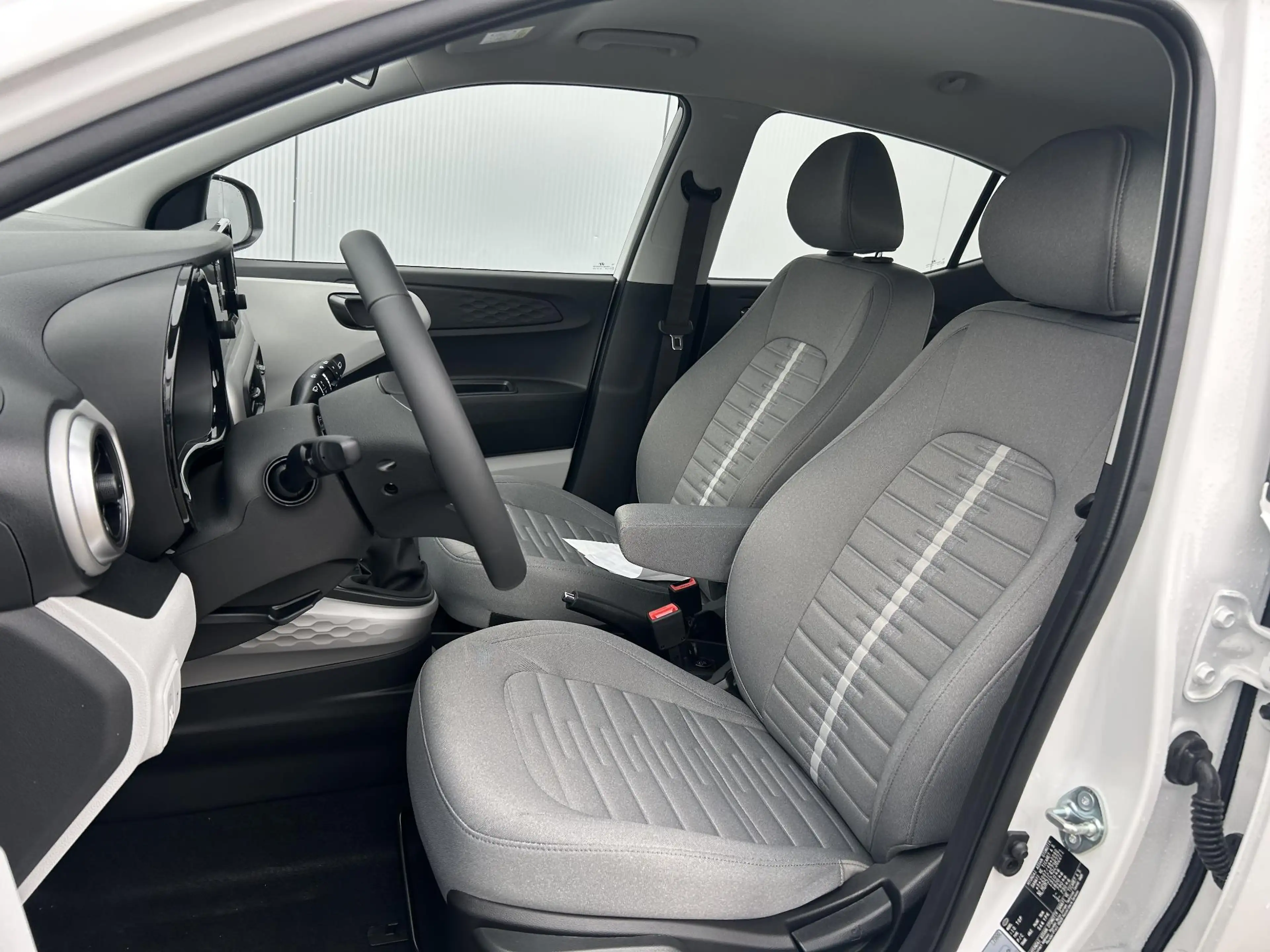 Hyundai i10 1.0 Premium / Navigatie / Cruise Control / — photo 20