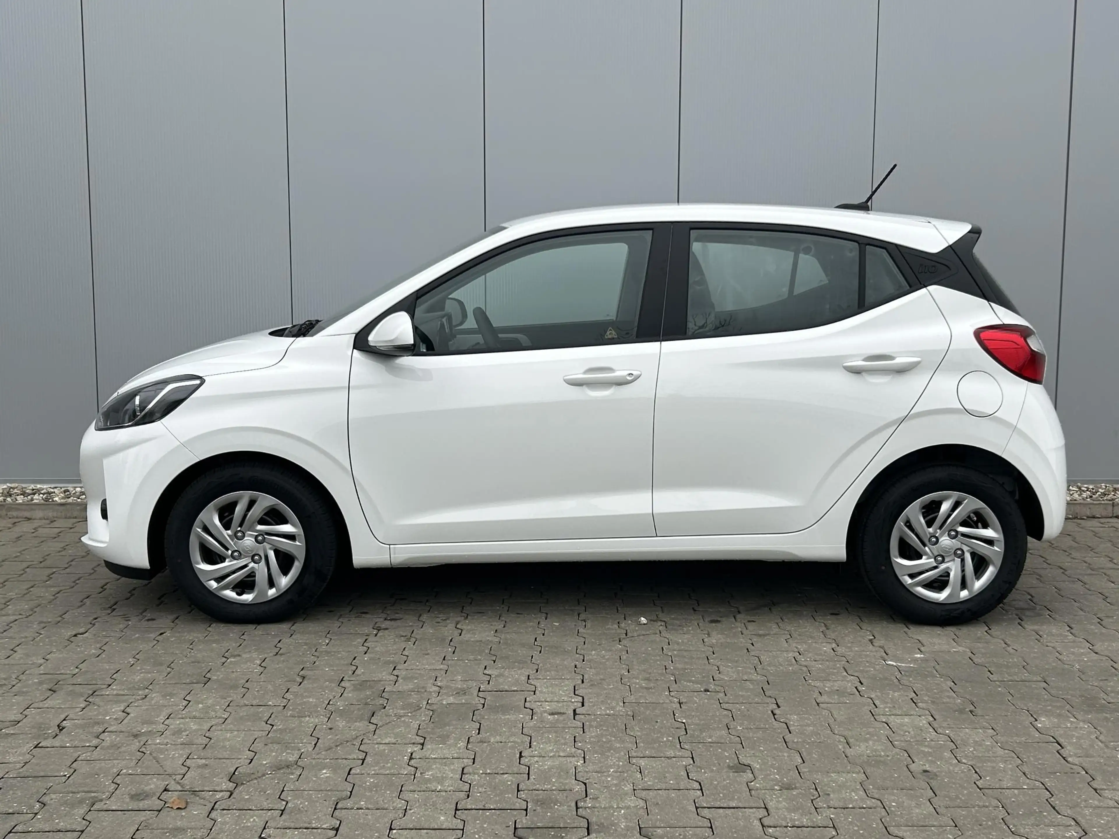 Hyundai i10 1.0 Premium / Navigatie / Cruise Control / — photo 7